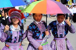 Đổi thay của đời sống đồng bào người Mông ở Sơn La 